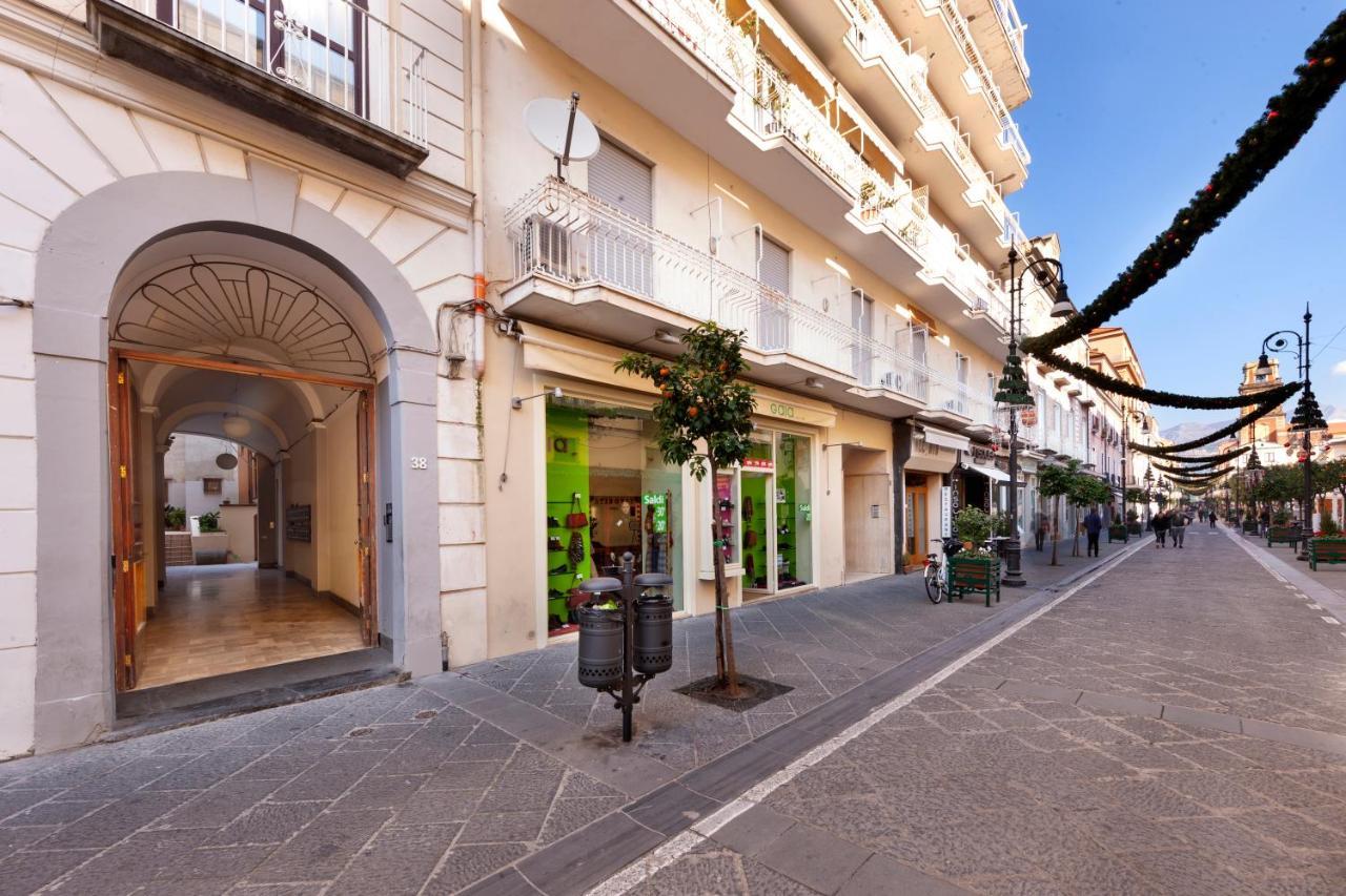 Luxury&Romantic Apartment With Balcony In Sorrent Exterior foto
