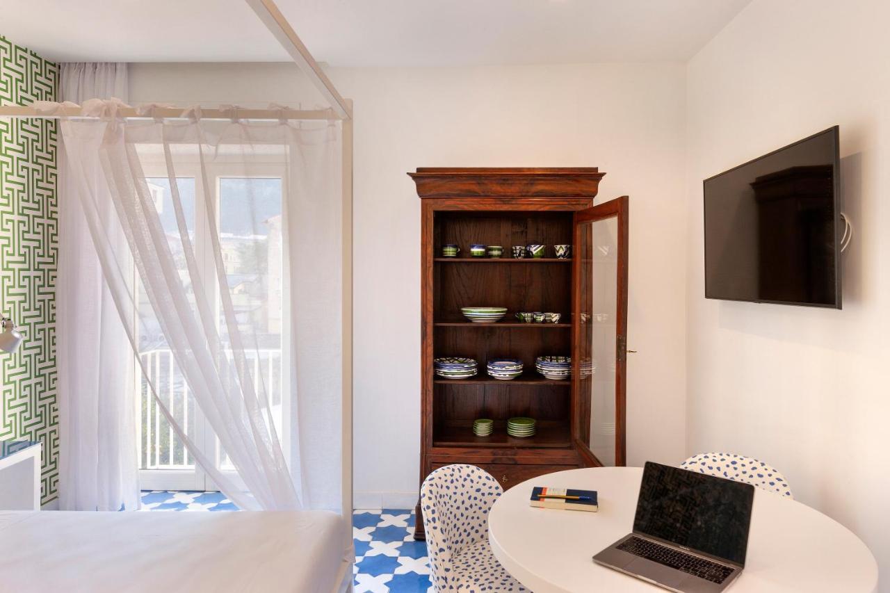 Luxury&Romantic Apartment With Balcony In Sorrent Exterior foto